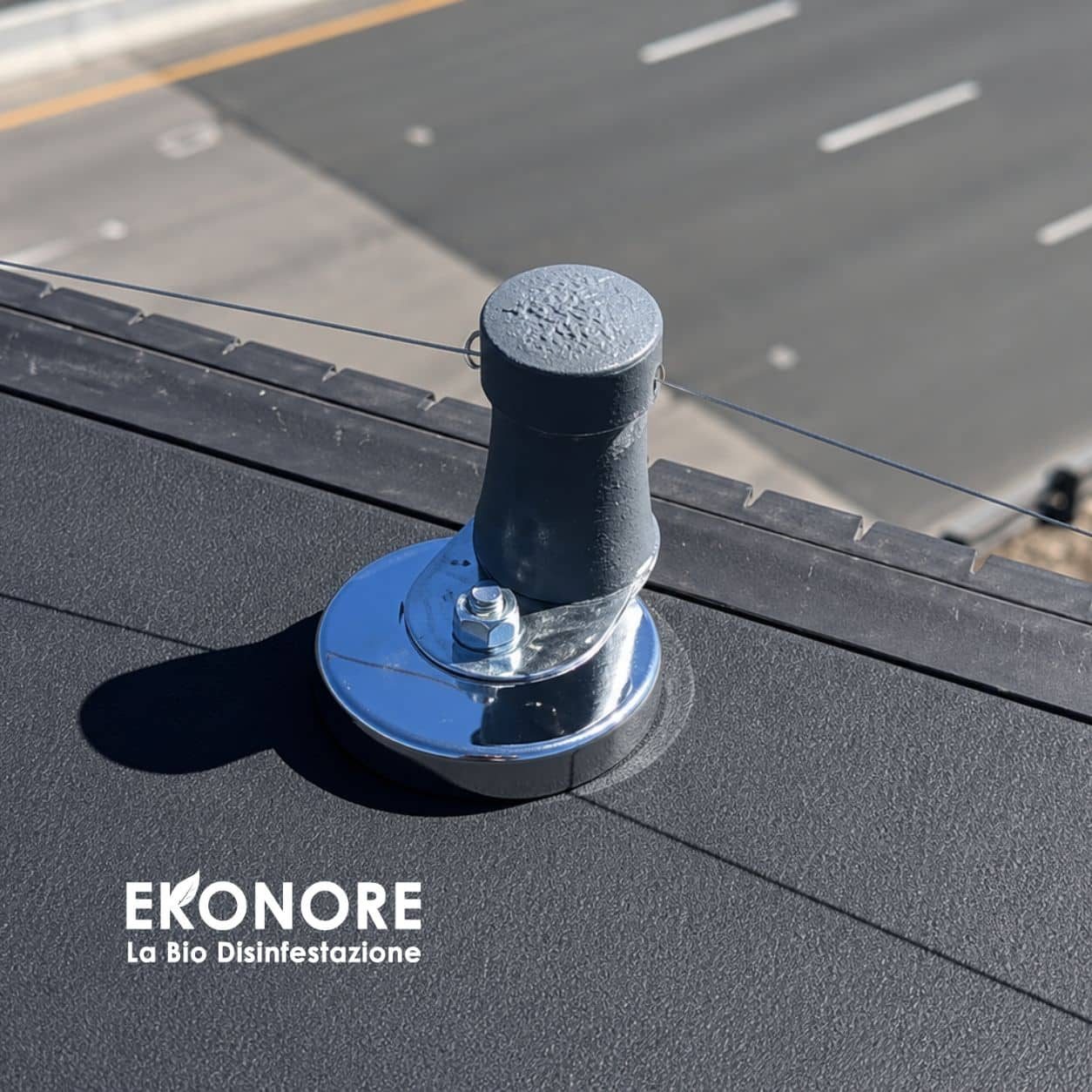 FlyAway installato – allontanamento volatili Ekonore